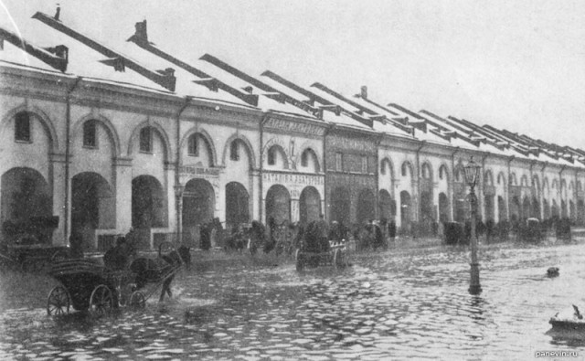 313 лет произошло первое масштабное наводнение в Санкт-Петербурге