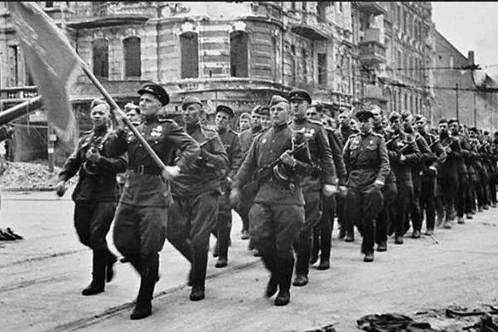 7 сентября 1945 года в Берлине состоялся парад войск стран антигитлеровской коалиции 