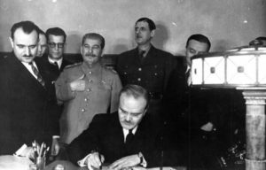 Как Сталин подарил Франции независимость
