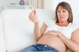 Курение при беременности: риски и последствия