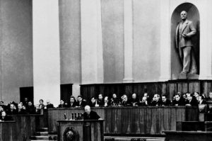 25 февраля 1956 года Хрущев выступил с обвинениями против Сталина
