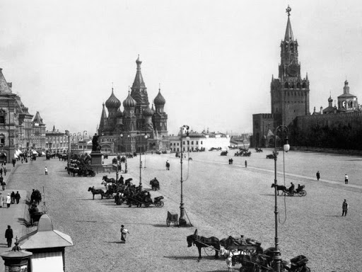12 марта 1918 года Москве был возвращен статус столицы 